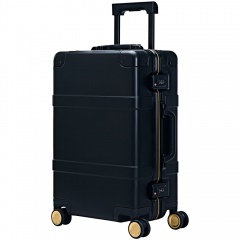  Metal Luggage, 