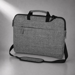 ����� Plush c ��������� ������� �������� 15.6 ''
