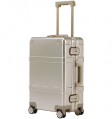  Metal Luggage, 