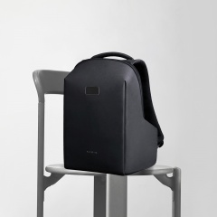 ����������� ����������� ������ Hipack ��� �������� 15.6